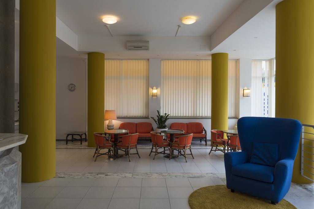 Hotel Flying Pesaro Eksteriør billede